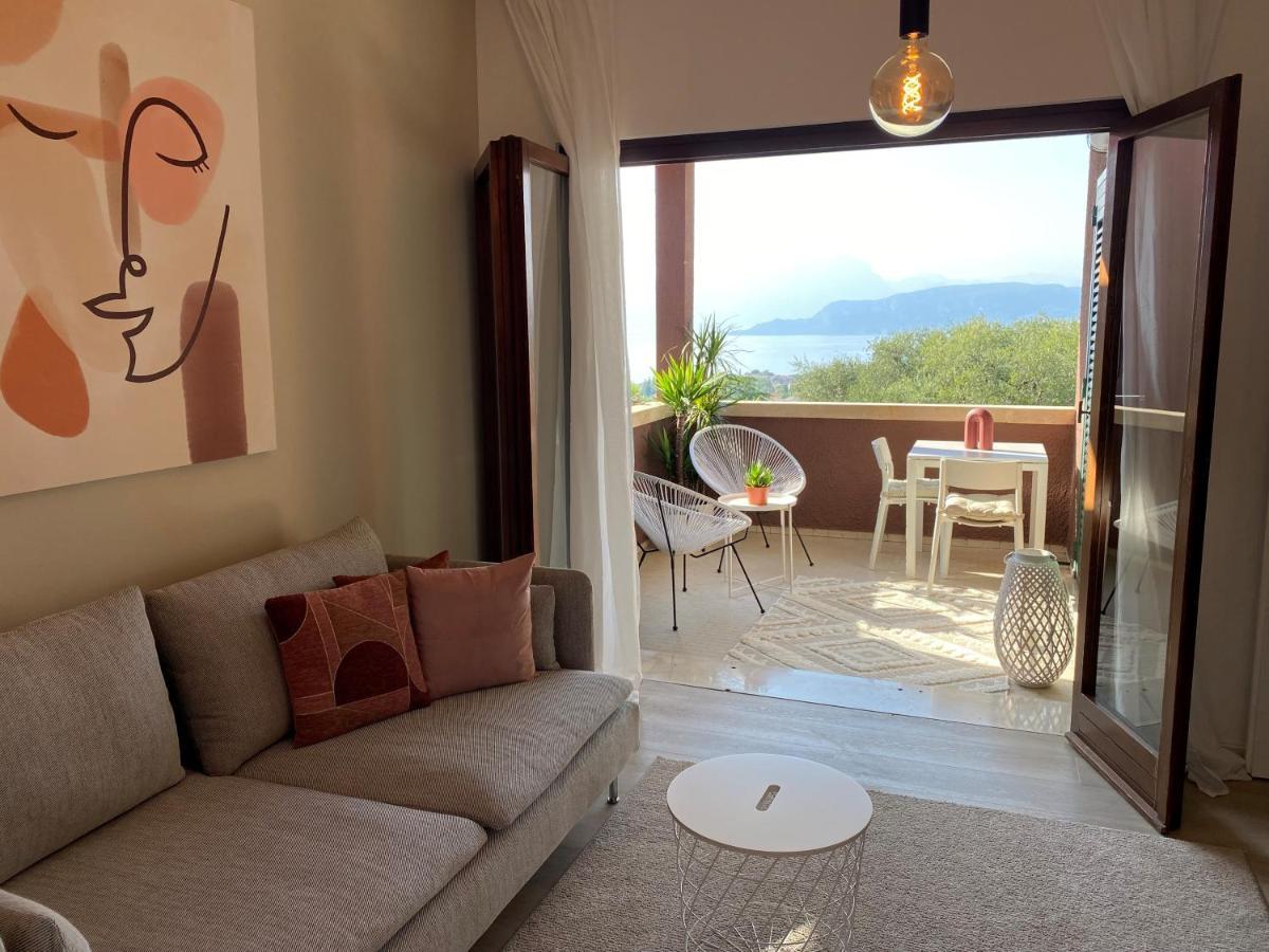 Boutiqueloft Vista Apartment Bardolino Bagian luar foto